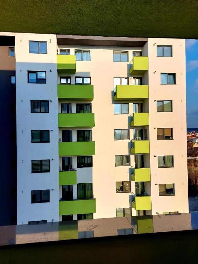 Black&White Suites Craiova Exterior photo